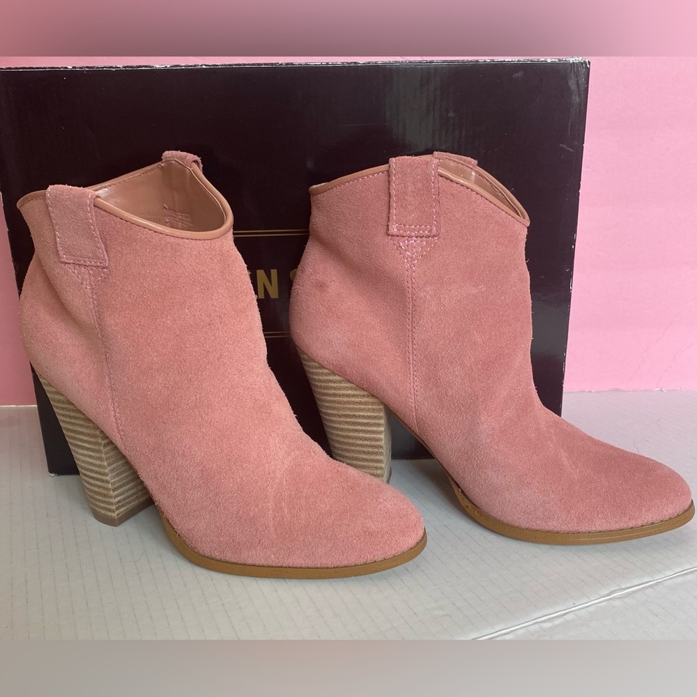 2010 Colin Stuart pink suede high heel western booties - low ankle boots
